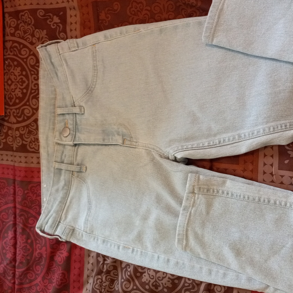 Skinny ankle jeans